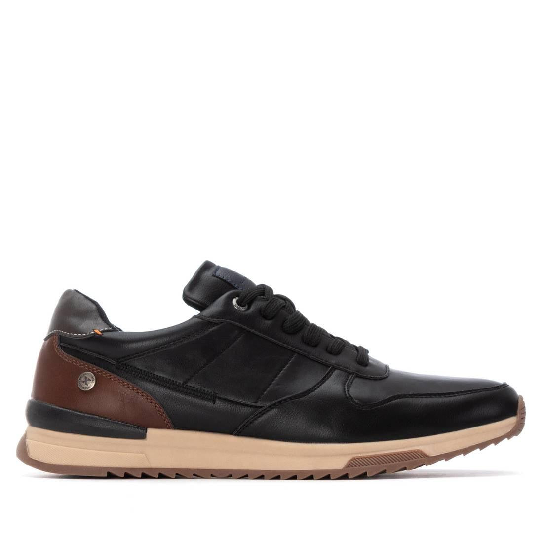 Zapato de hombre plano Xti 14455701