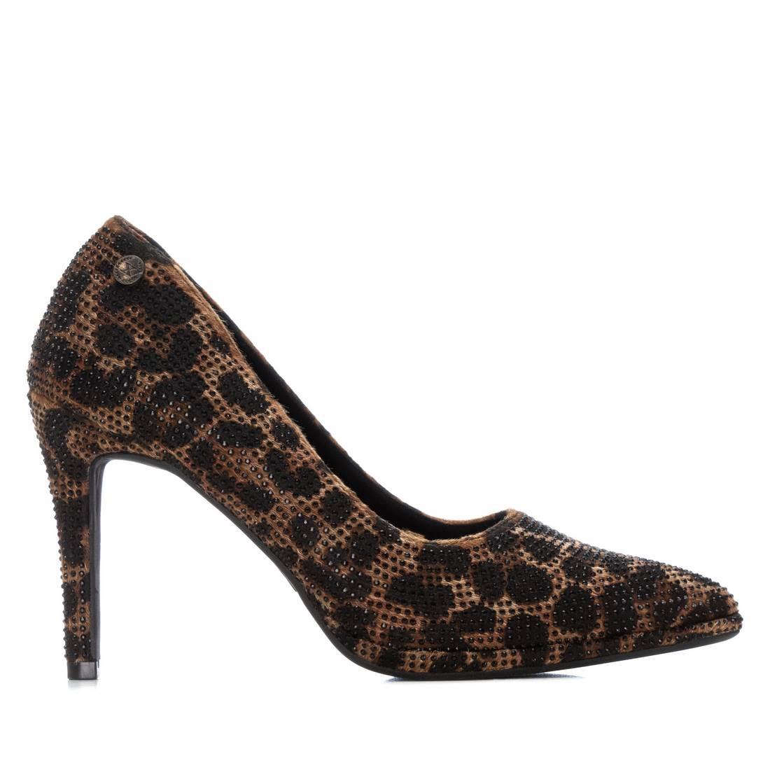 Zapato de mujer con tacón Xti 14424701