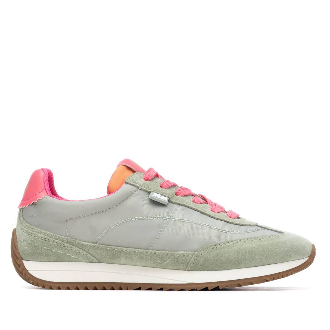 Zapatilla de mujer plano Xti 14520902
