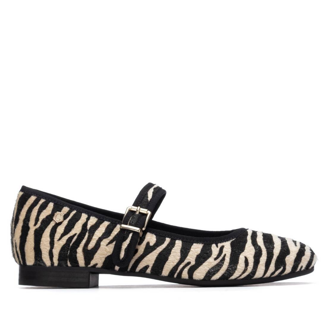 Zapato de mujer con tacón Carmela 16256106