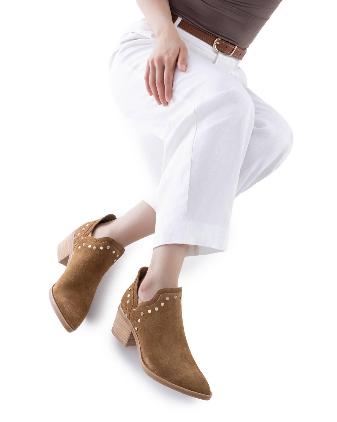 Botin de mujer con tacón Carmela 16314702