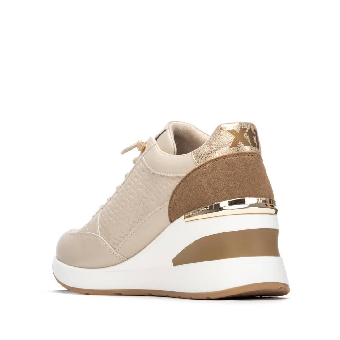 Zapatilla de mujer con cuña Xti 14544901
