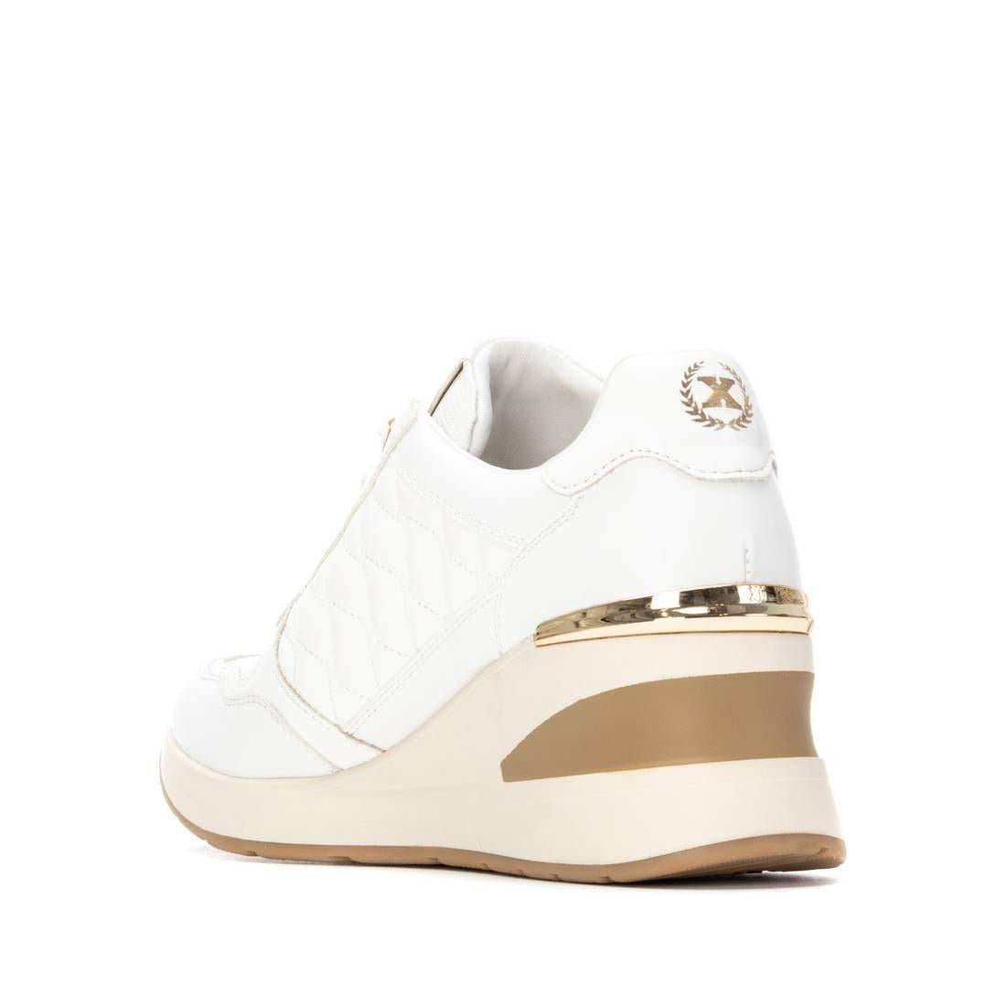 Zapatilla de mujer con cuña Xti 14438003