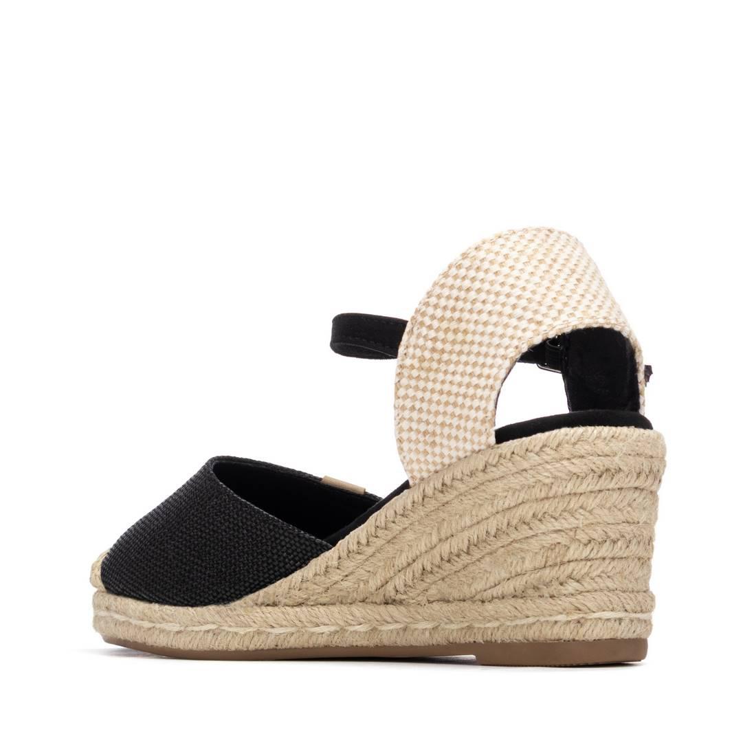 Zapato de mujer con cuña Refresh 17520903