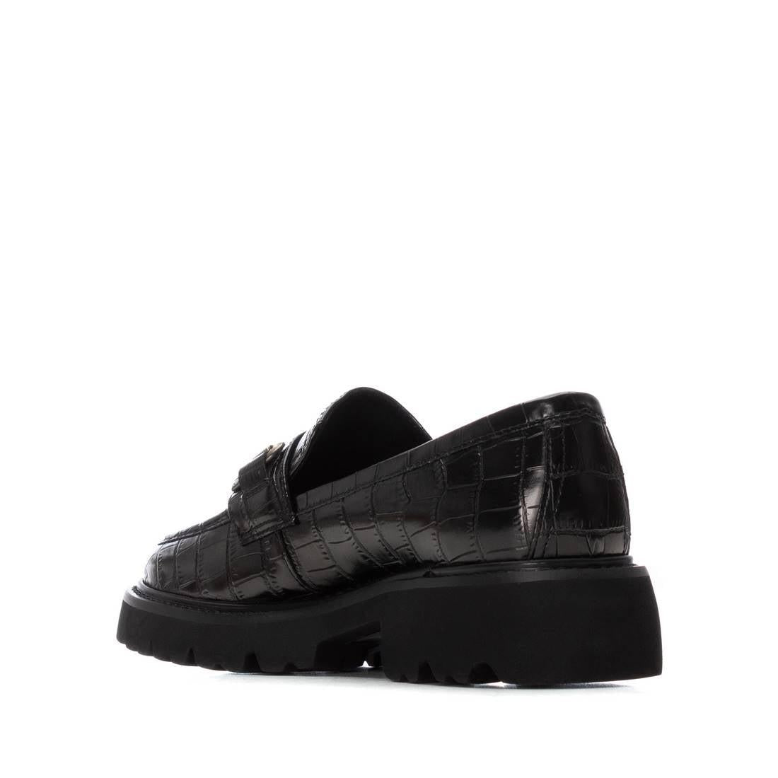 Zapato de mujer plano Carmela 16254701