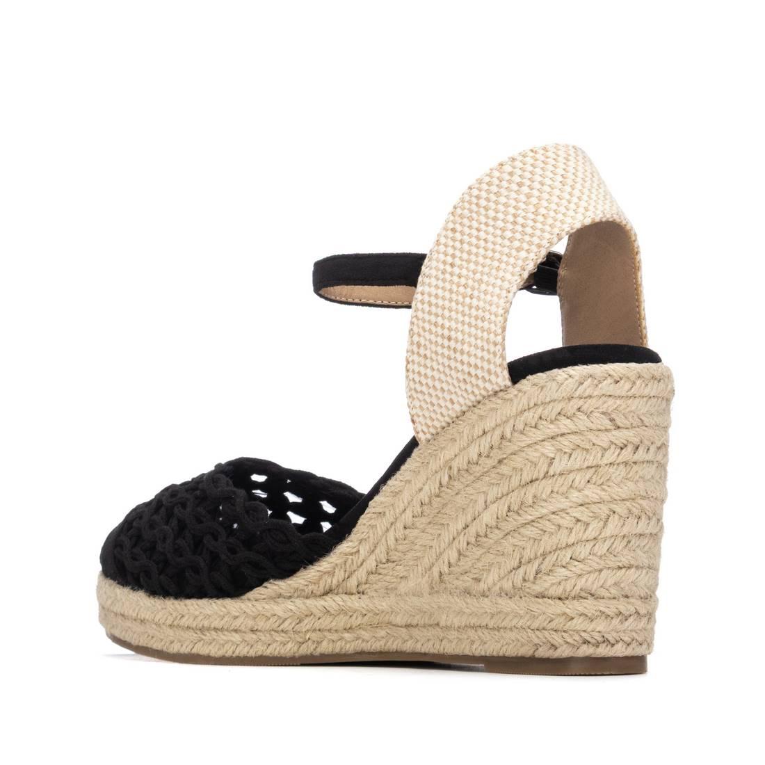 Zapato de mujer con cuña Xti 14534801