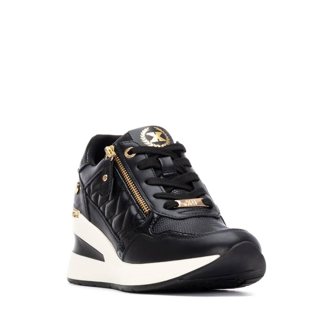 Zapatilla de mujer con cuña Xti 14438002