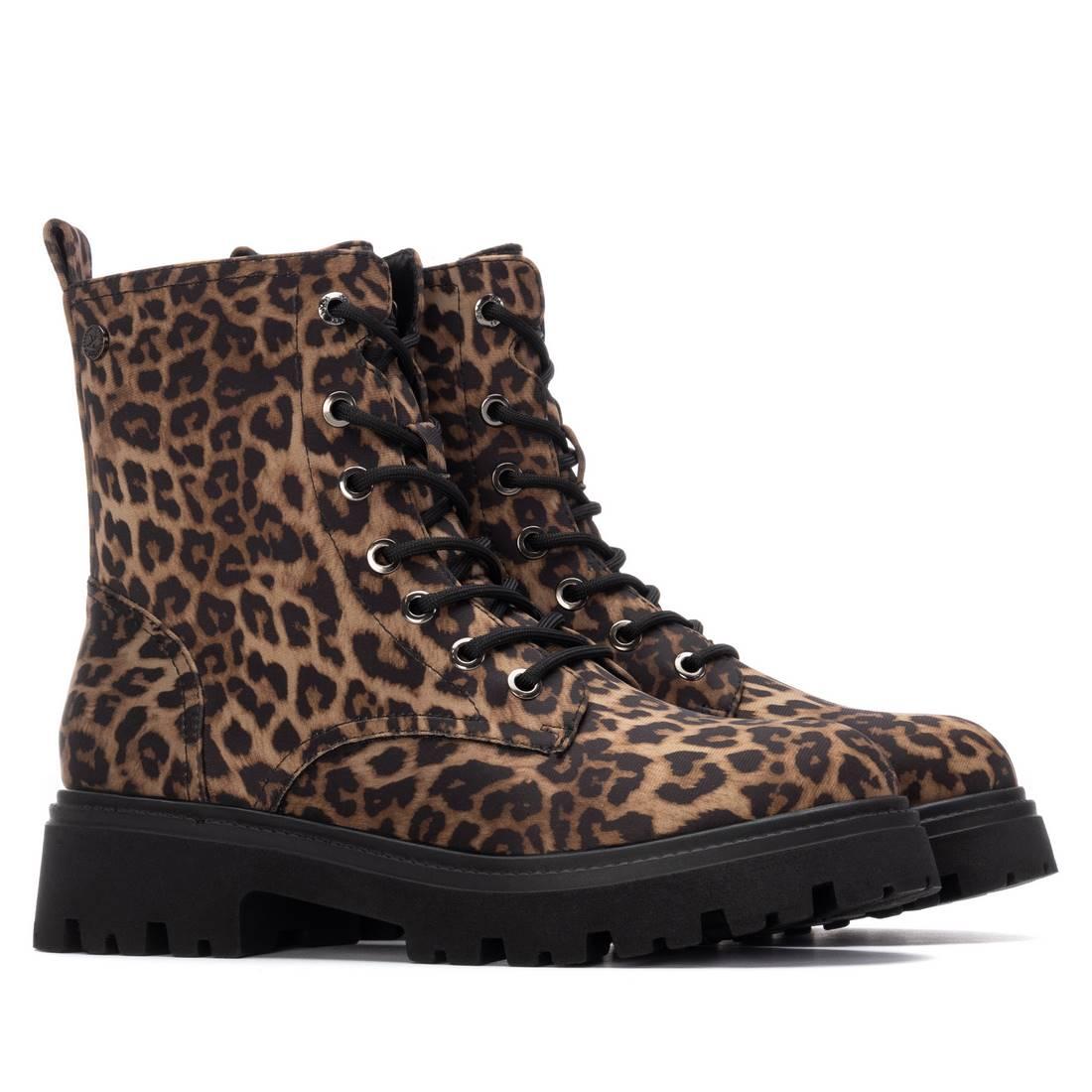 Botin de mujer plano Xti 14465802
