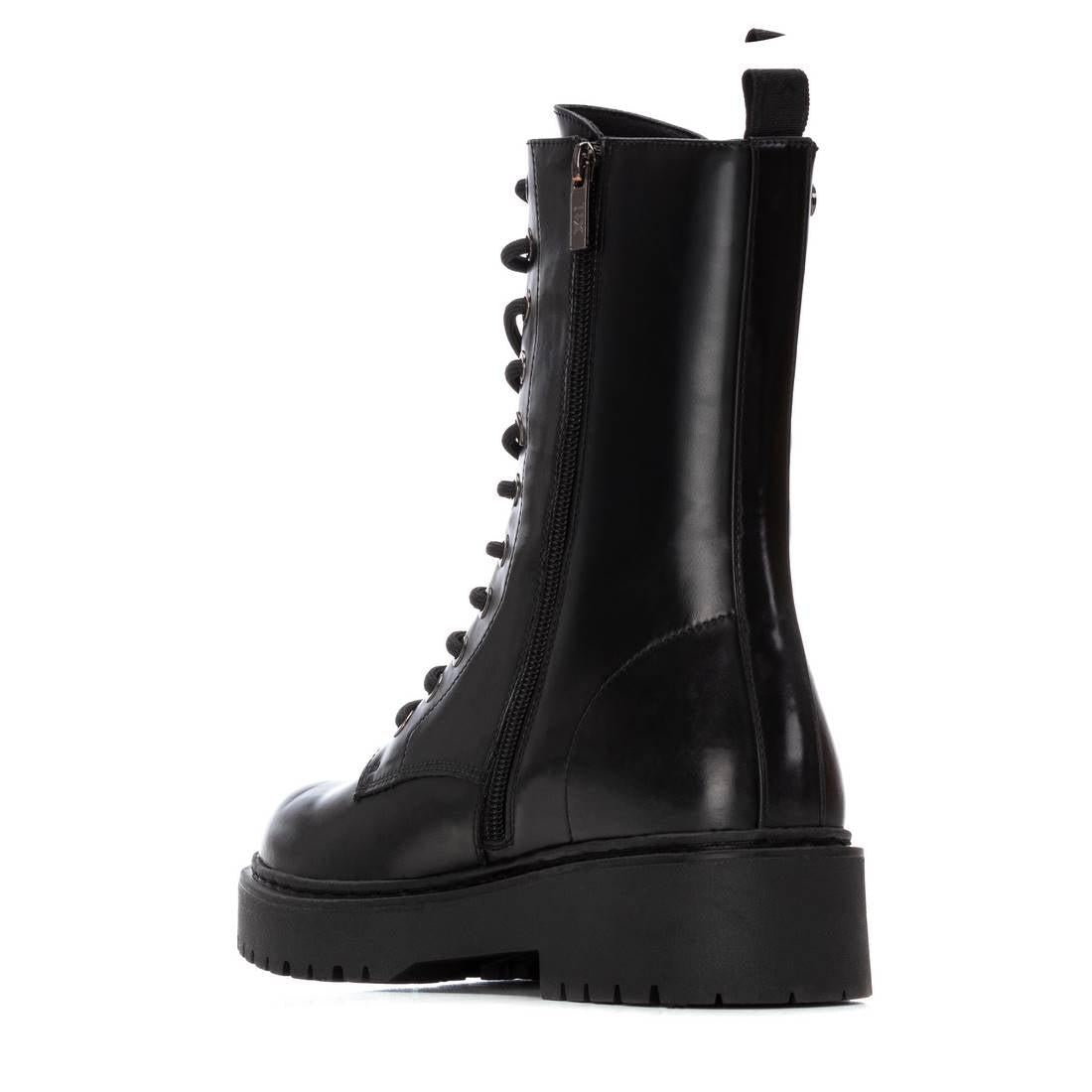 Botin de mujer plano Xti 14438801