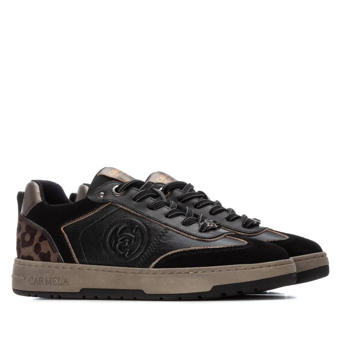 Zapatilla de mujer plano Carmela 16250401