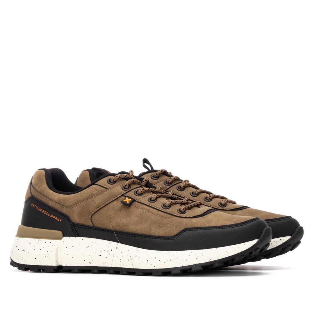 Zapatilla de hombre plano Xti 14469302