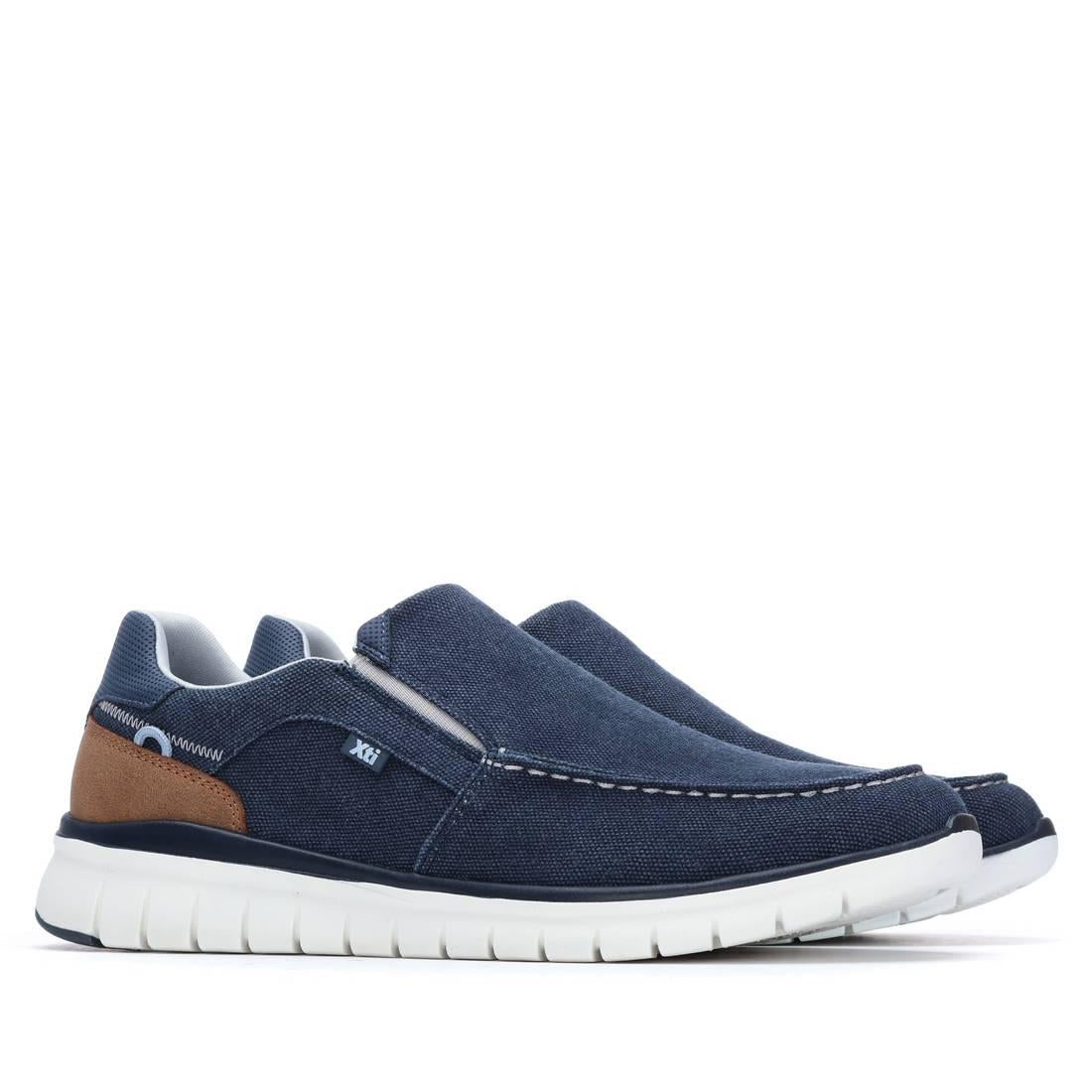 Zapato de hombre plano Xti 14576301