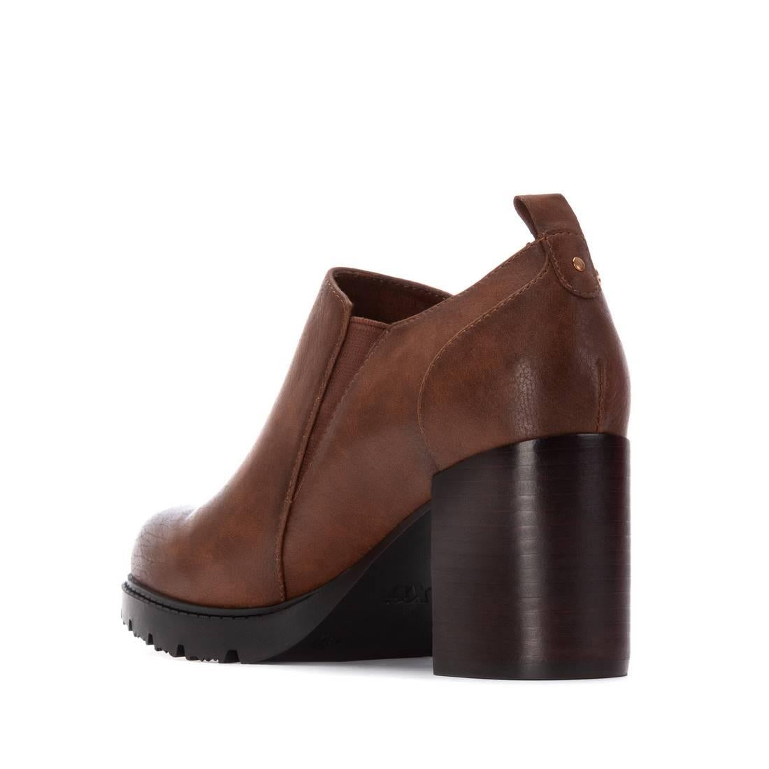 Zapato de mujer con tacón Xti 14430102