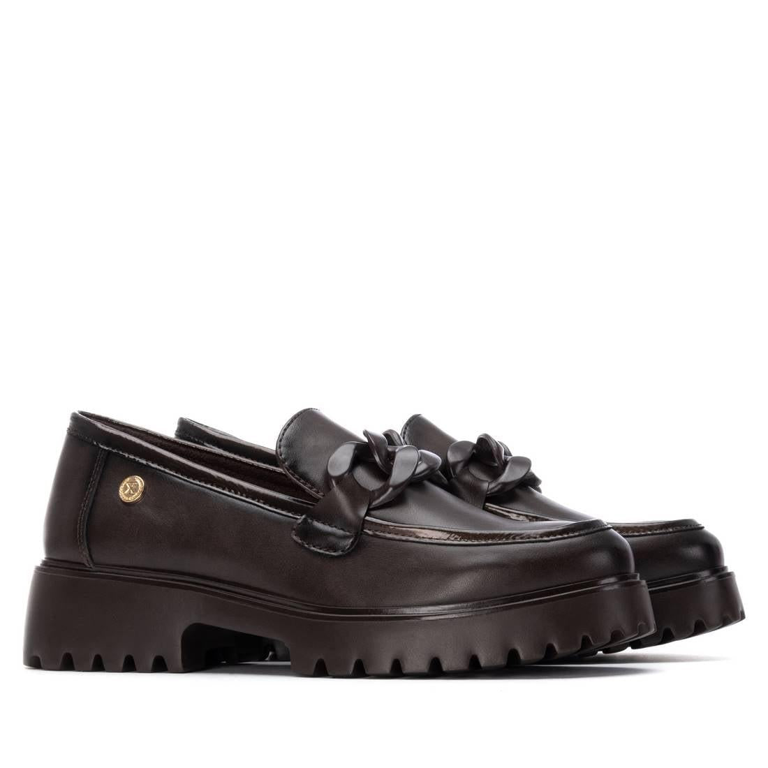 Zapato de mujer plano Xti 14449102