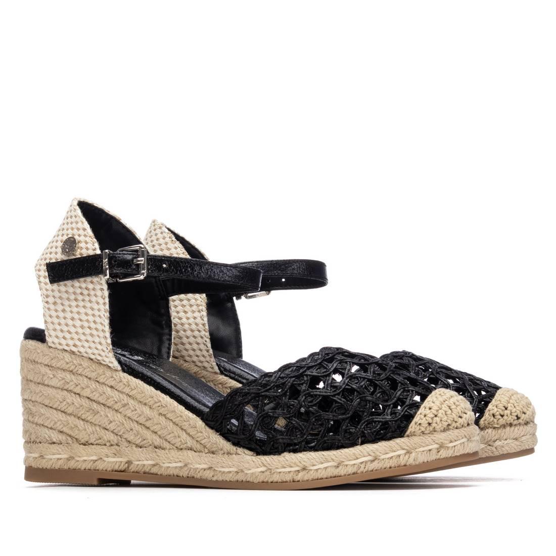 Zapato de mujer con cuña Xti 14533903
