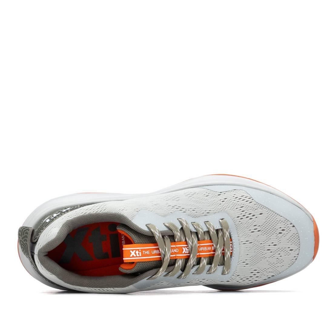 Zapatilla de hombre plano Xti 14576904
