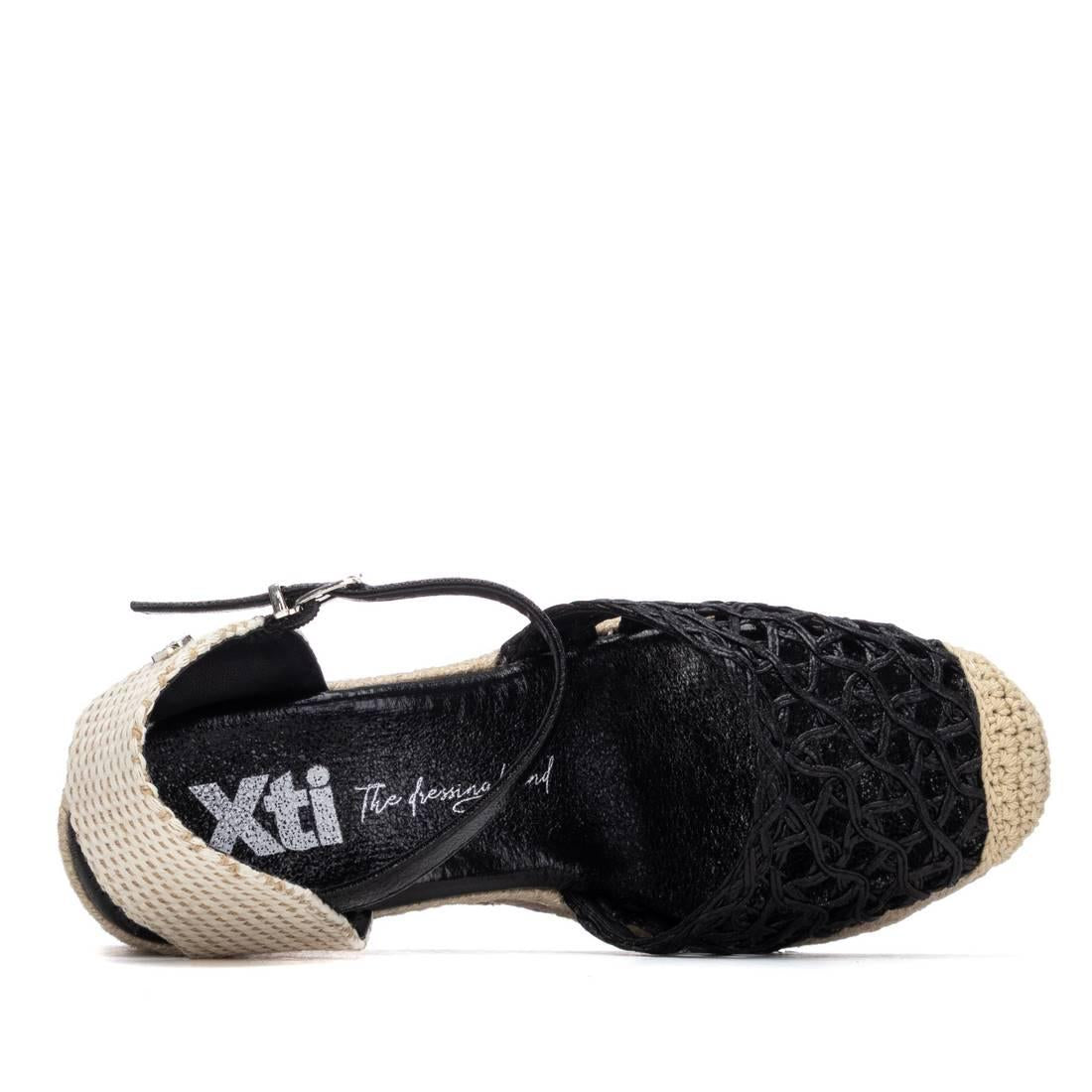 Zapato de mujer con cuña Xti 14533903