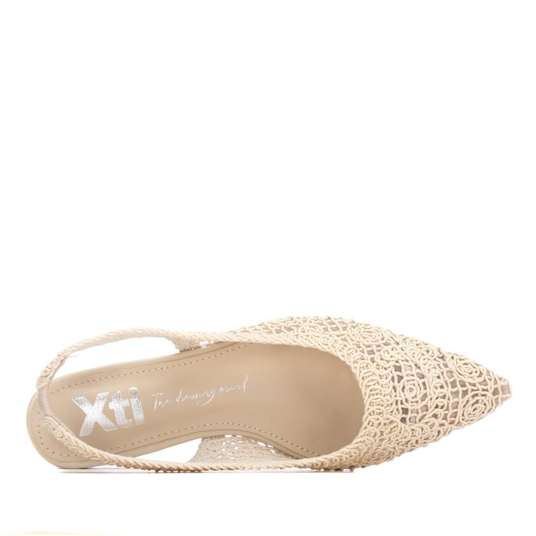 Zapato de mujer plano Xti 14512401