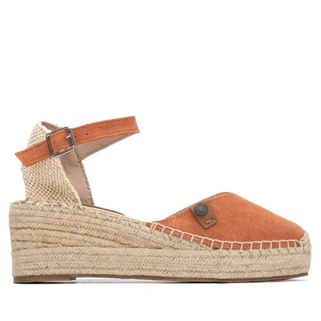 Zapato de mujer con cuña Refresh 17523509
