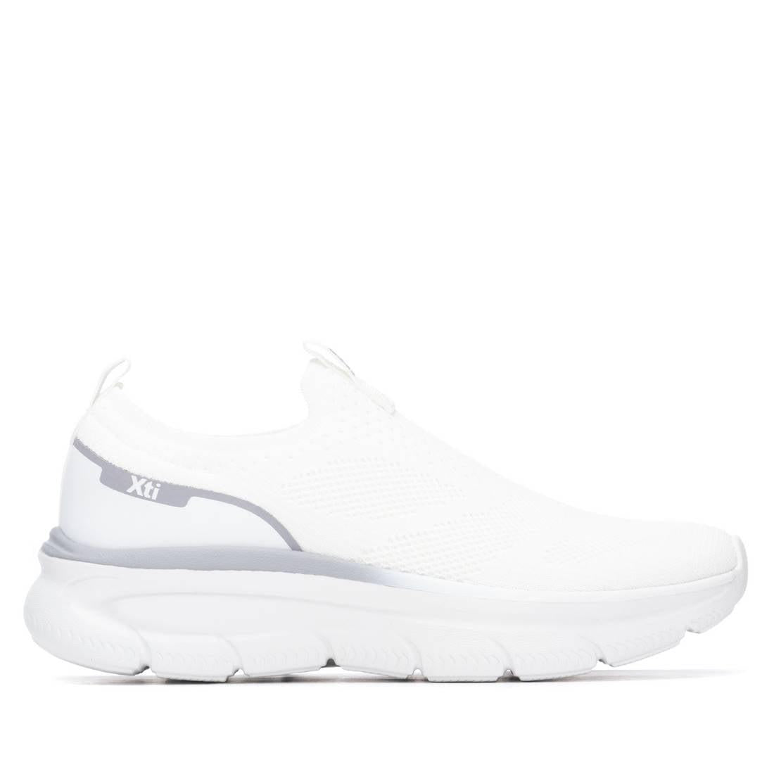 Zapatilla de mujer plano Xti 14539302