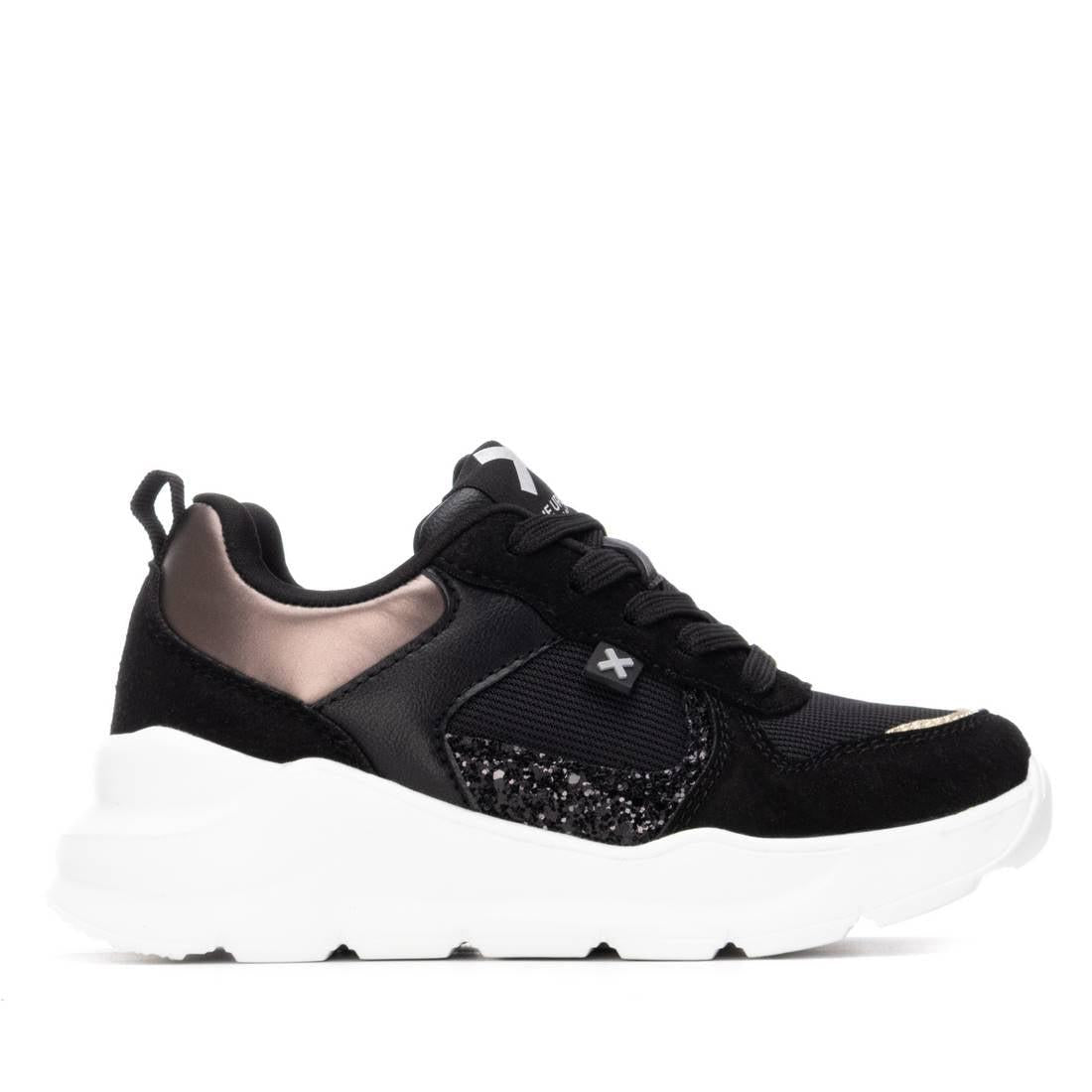 Zapatilla de niña plano Xti kids 15139402