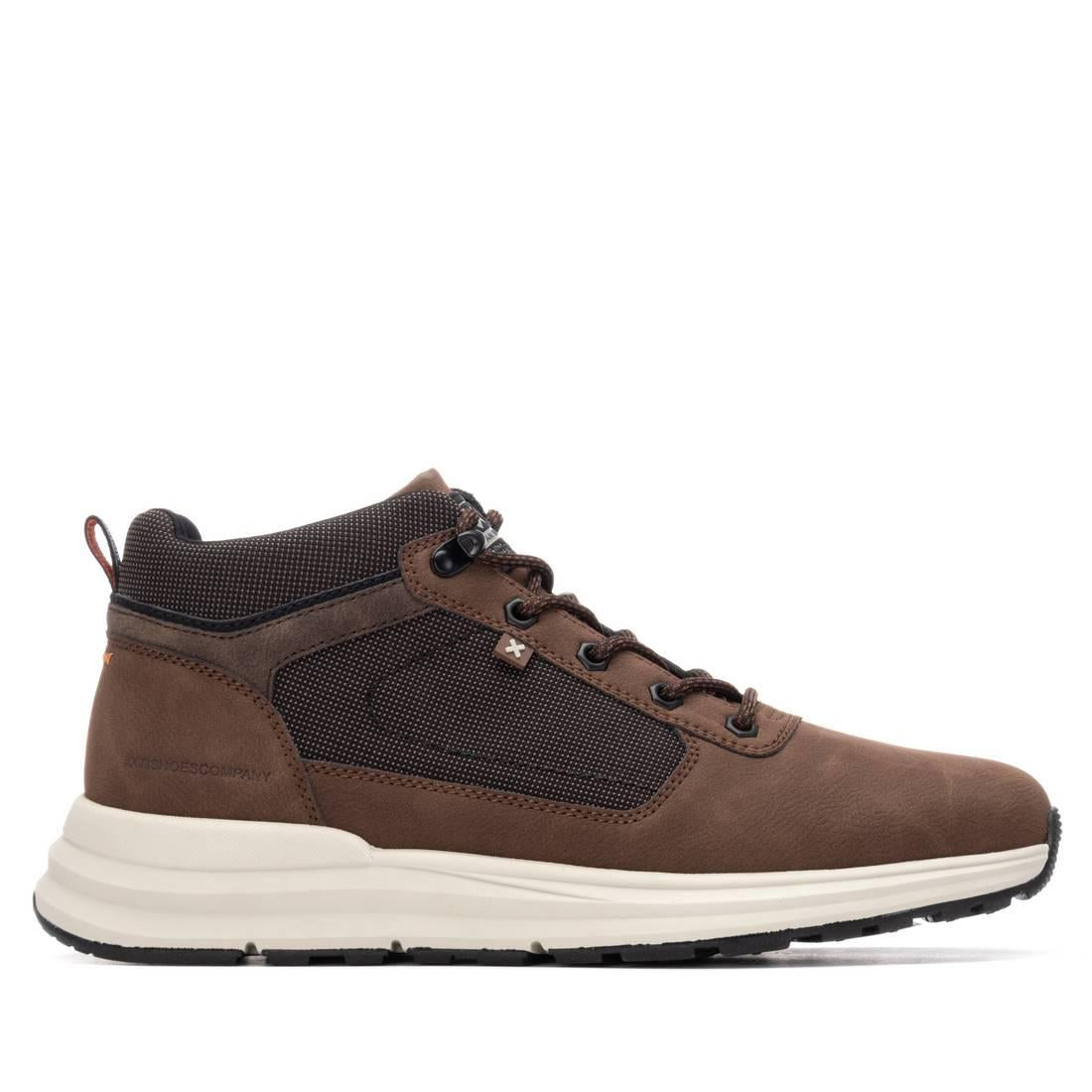 Botin de hombre plano Xti 14462401