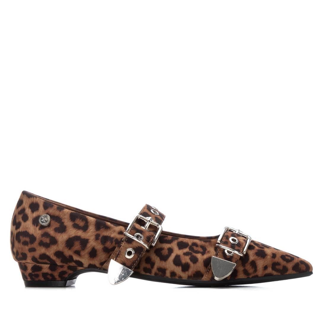 Zapato de mujer plano Xti 14426601