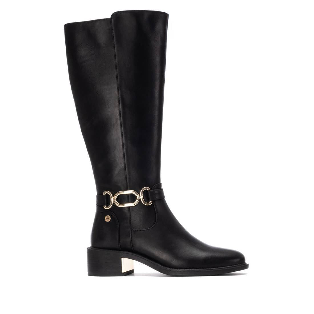 Bota de mujer plano Xti 14439901