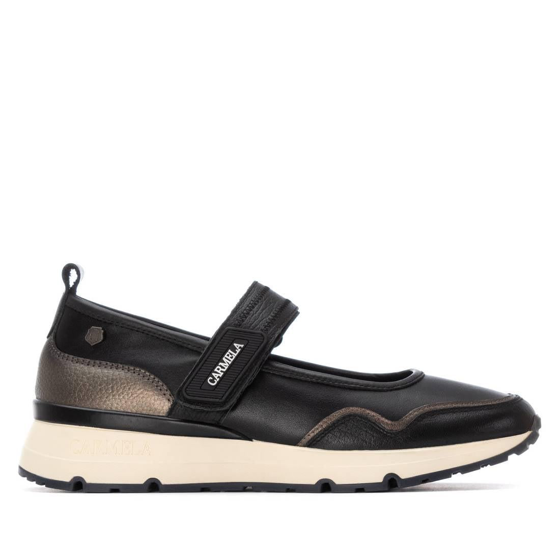 Zapatilla de mujer plano Carmela 16251501
