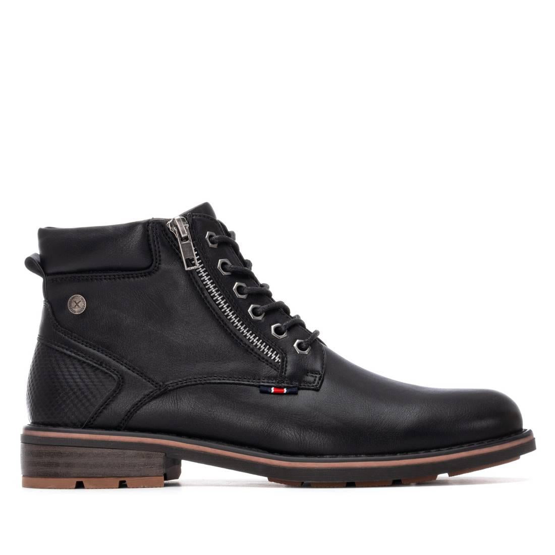 Botin de hombre plano Xti 14466802