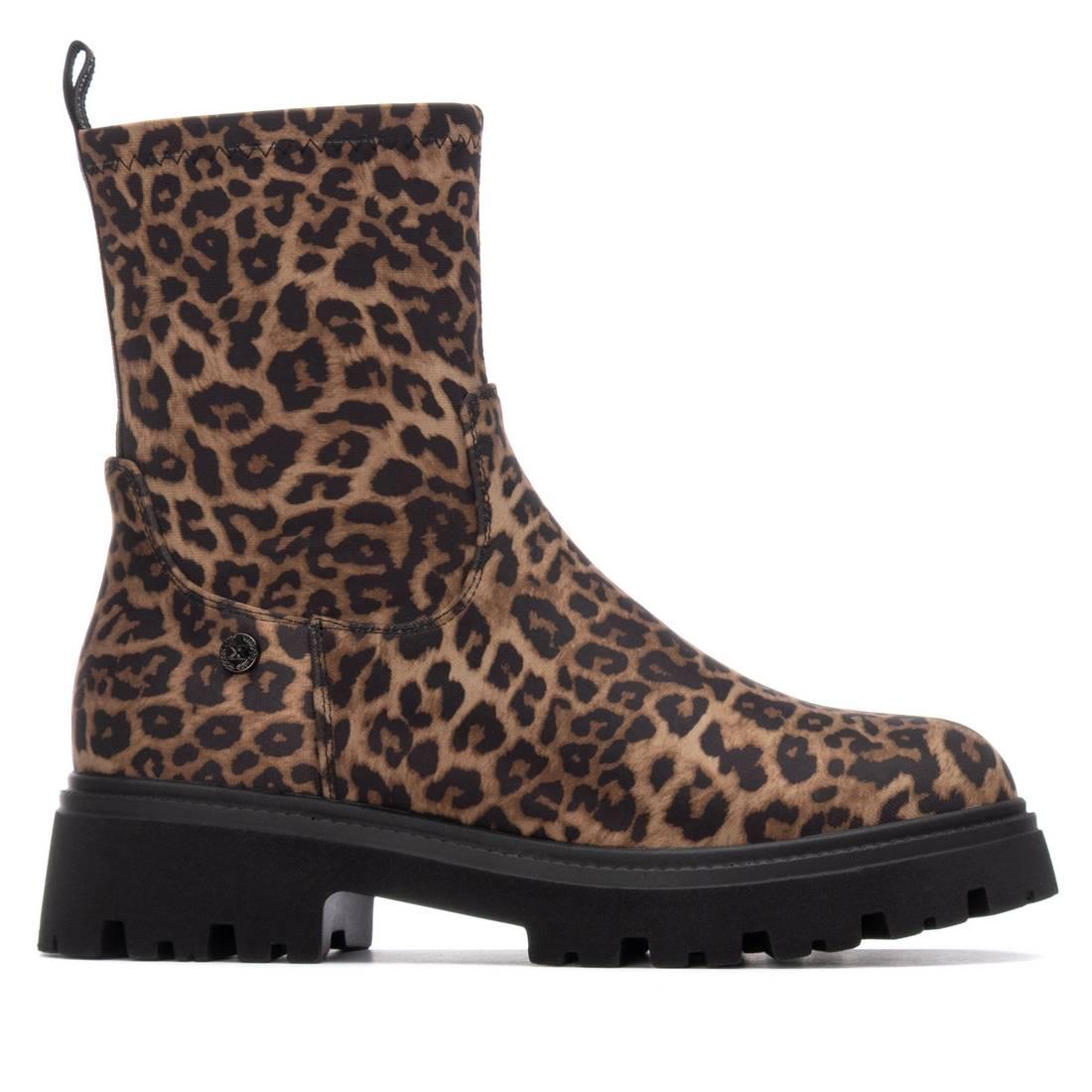 Botin de mujer plano Xti 14465702