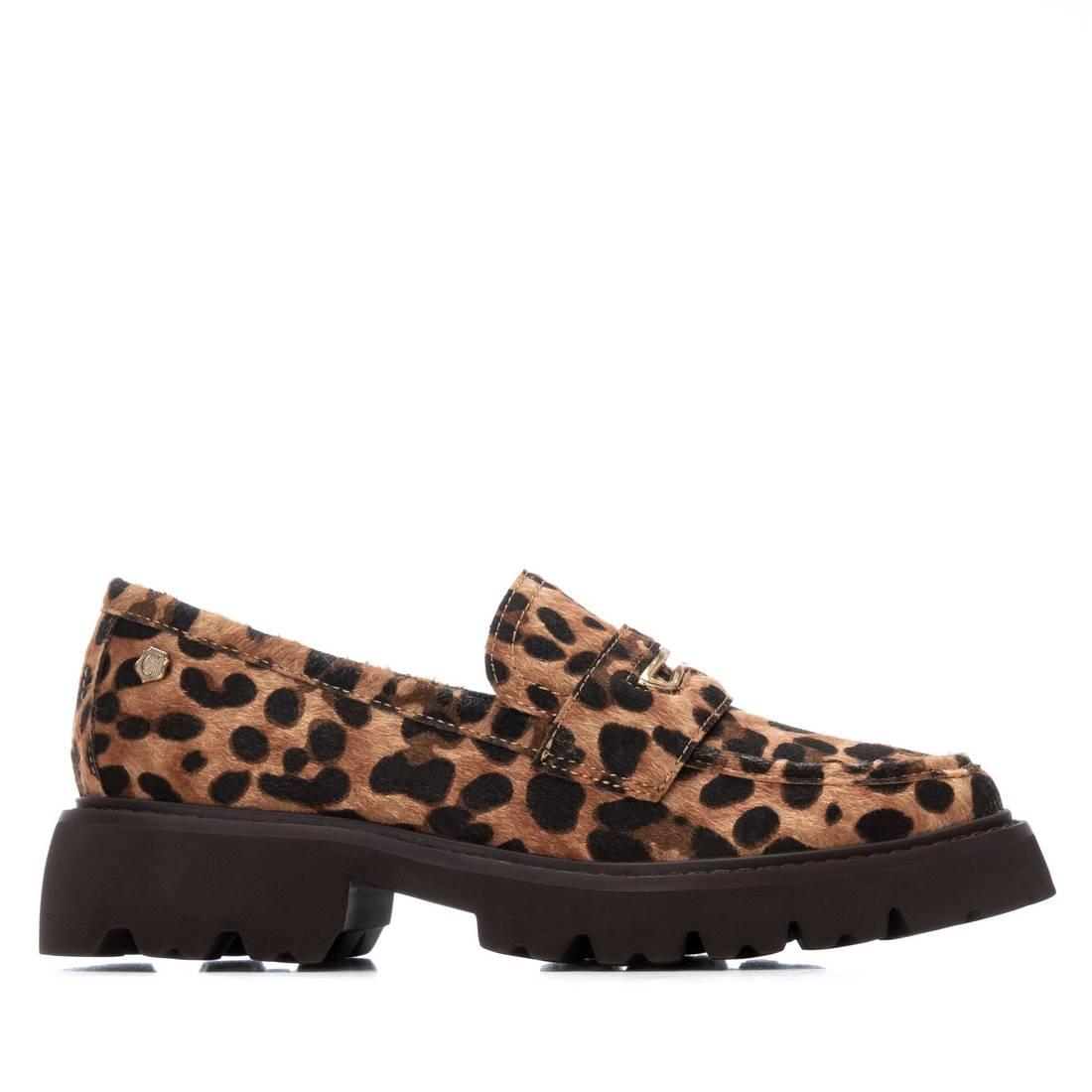 Zapato de mujer plano Carmela 16254505