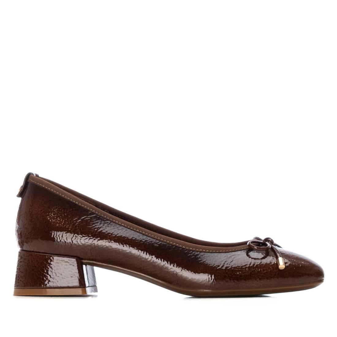 Zapato de mujer con tacón Xti 14424201
