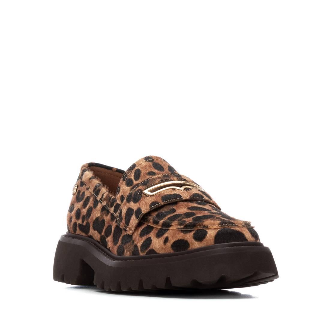 Zapato de mujer plano Carmela 16254505