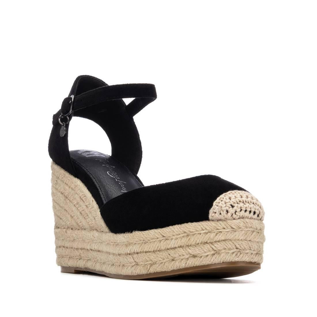 Zapato de mujer con cuña Xti 14541602