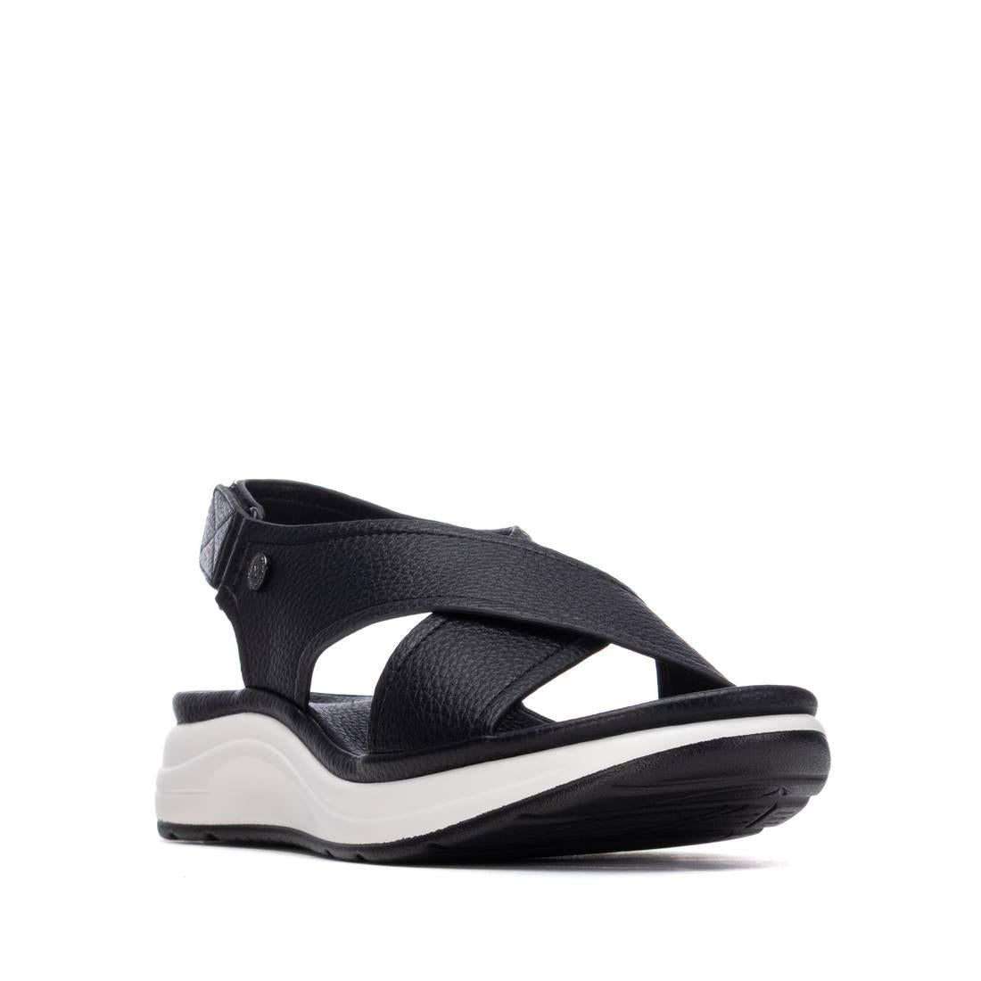 Sandalia plana para mujer Xti 14517203