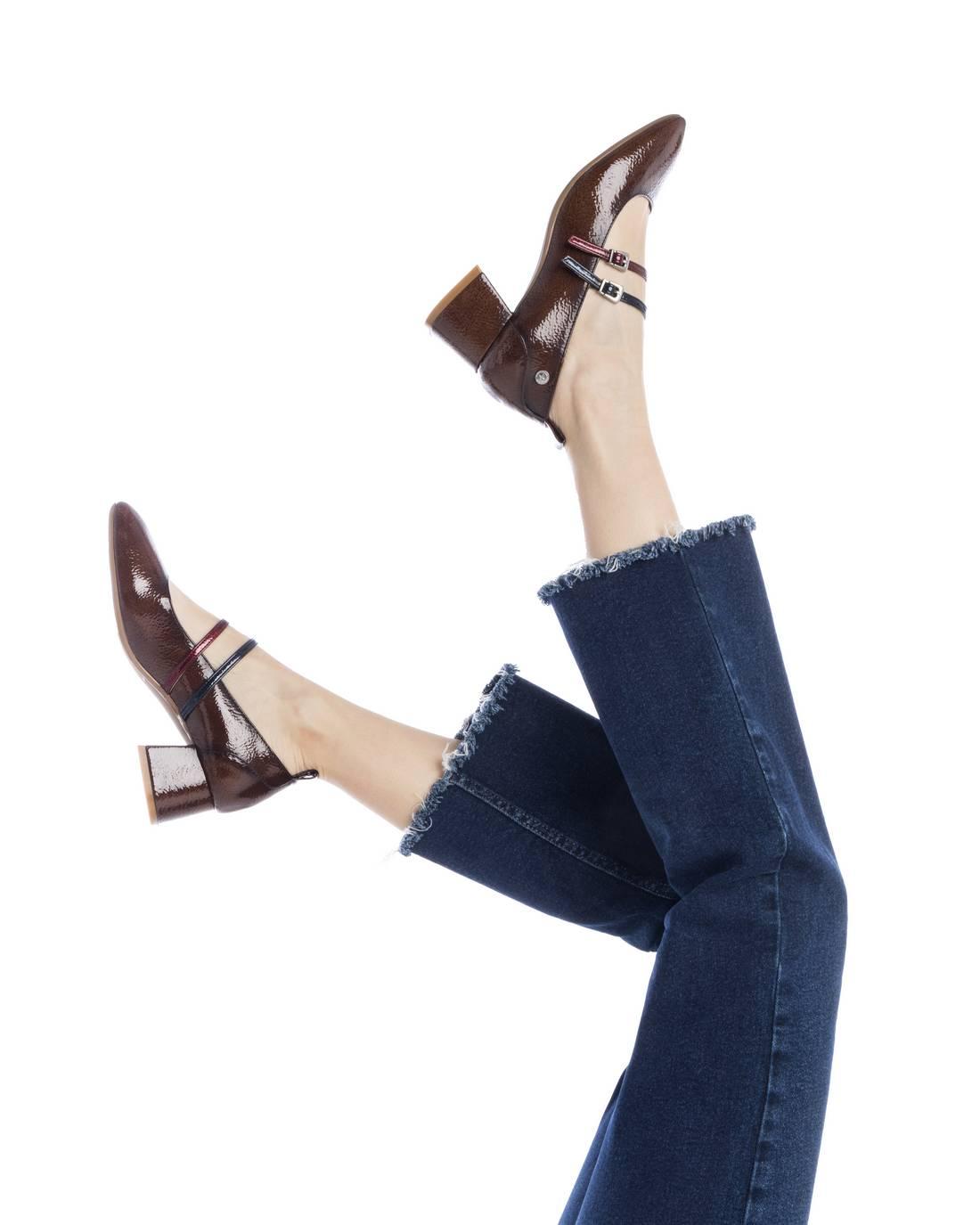 Zapato de mujer con tacón Xti 14425503