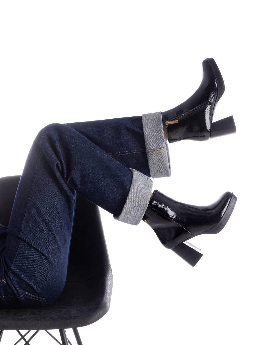 Botin de mujer con tacón Carmela 16271902