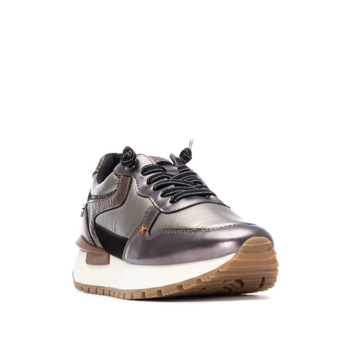 Zapatilla de mujer plano Xti 14448502