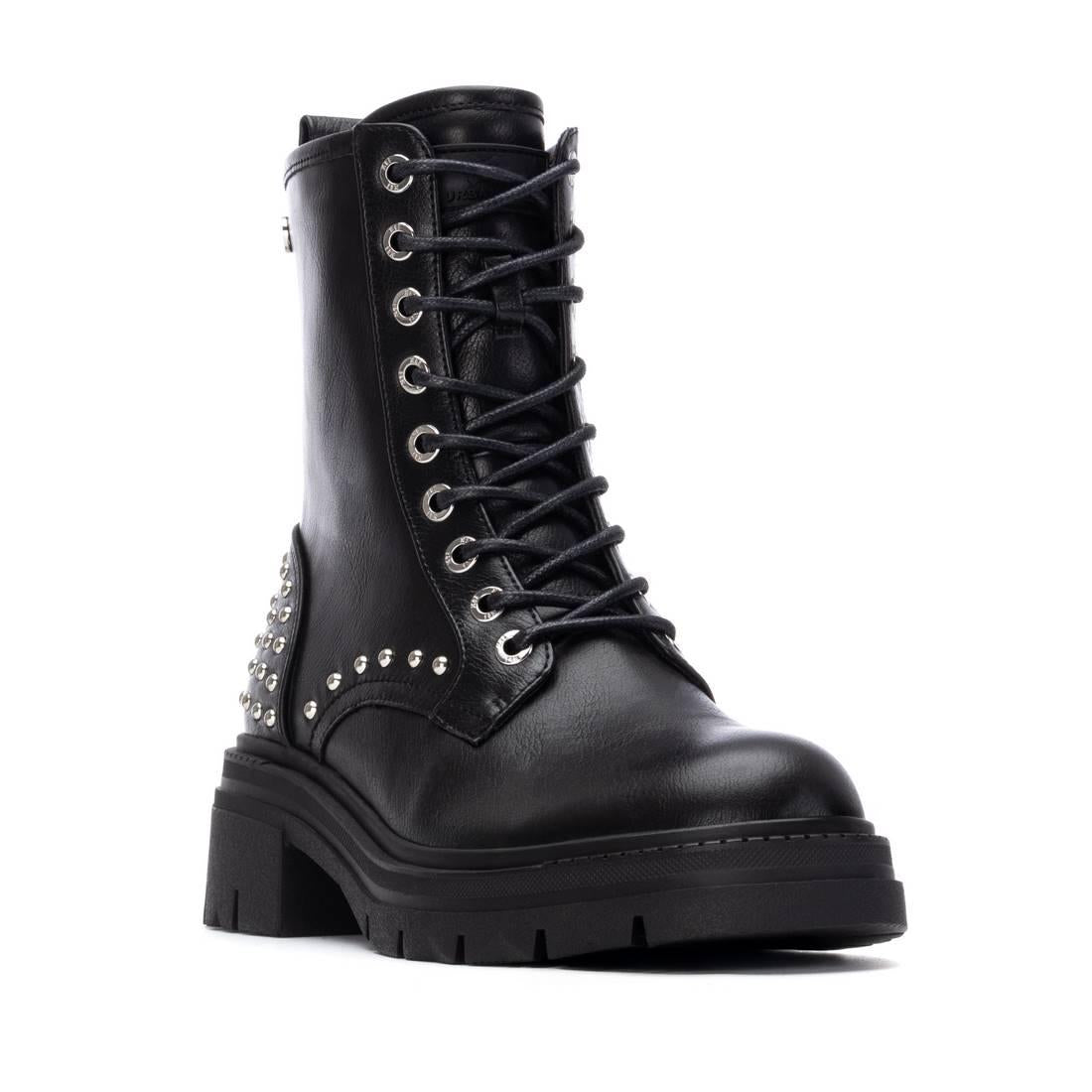 Botin de mujer plano Xti 14464001