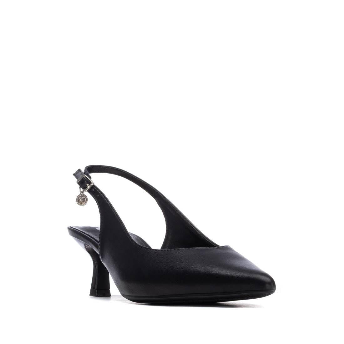 Zapato de mujer con tacón Xti 14535901