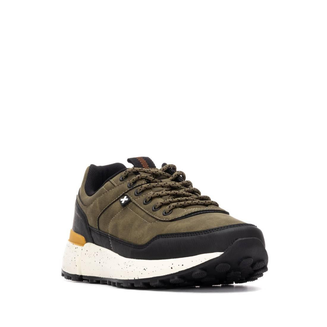 Zapatilla de hombre plano Xti 14469301