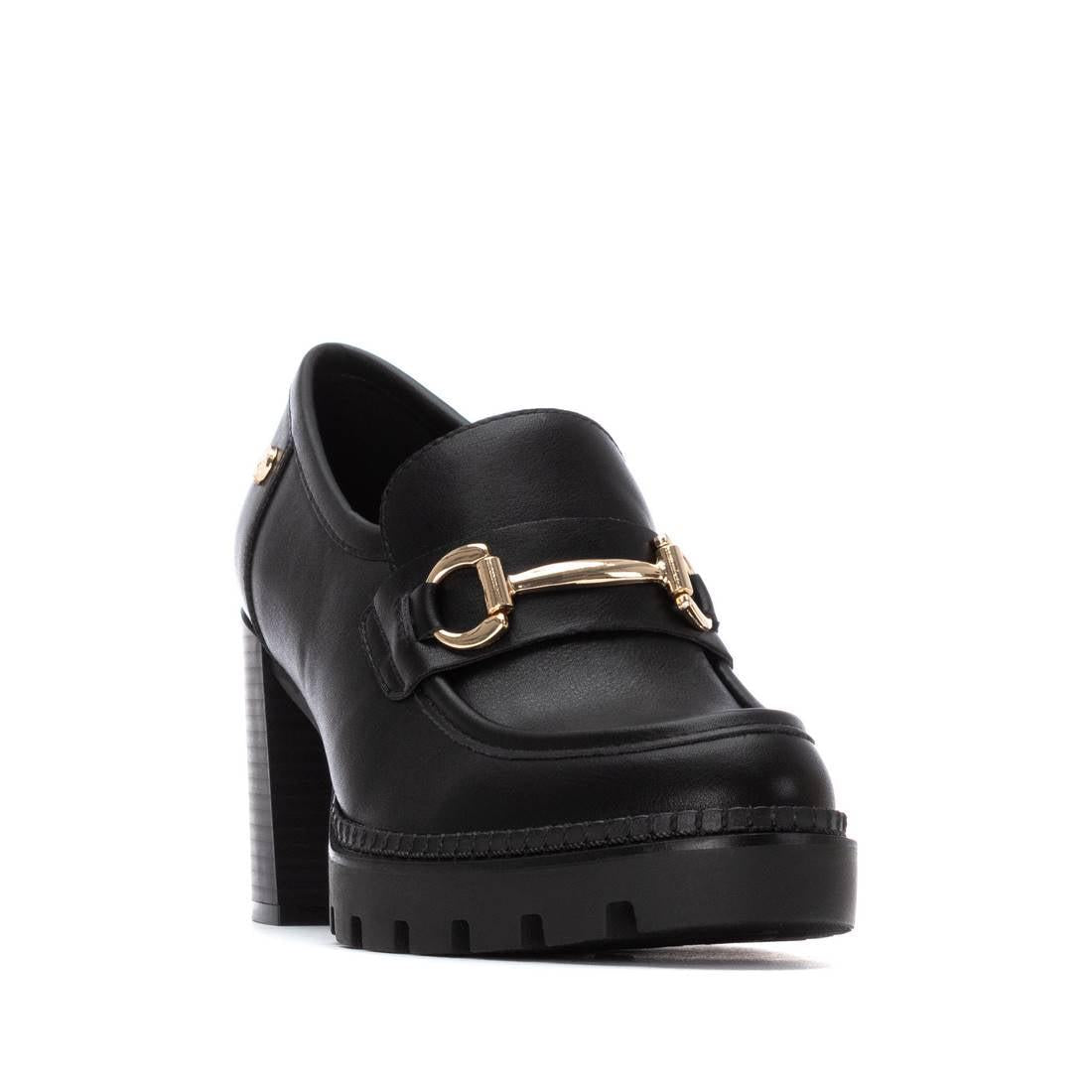 Zapato de mujer con tacón Xti 14451901