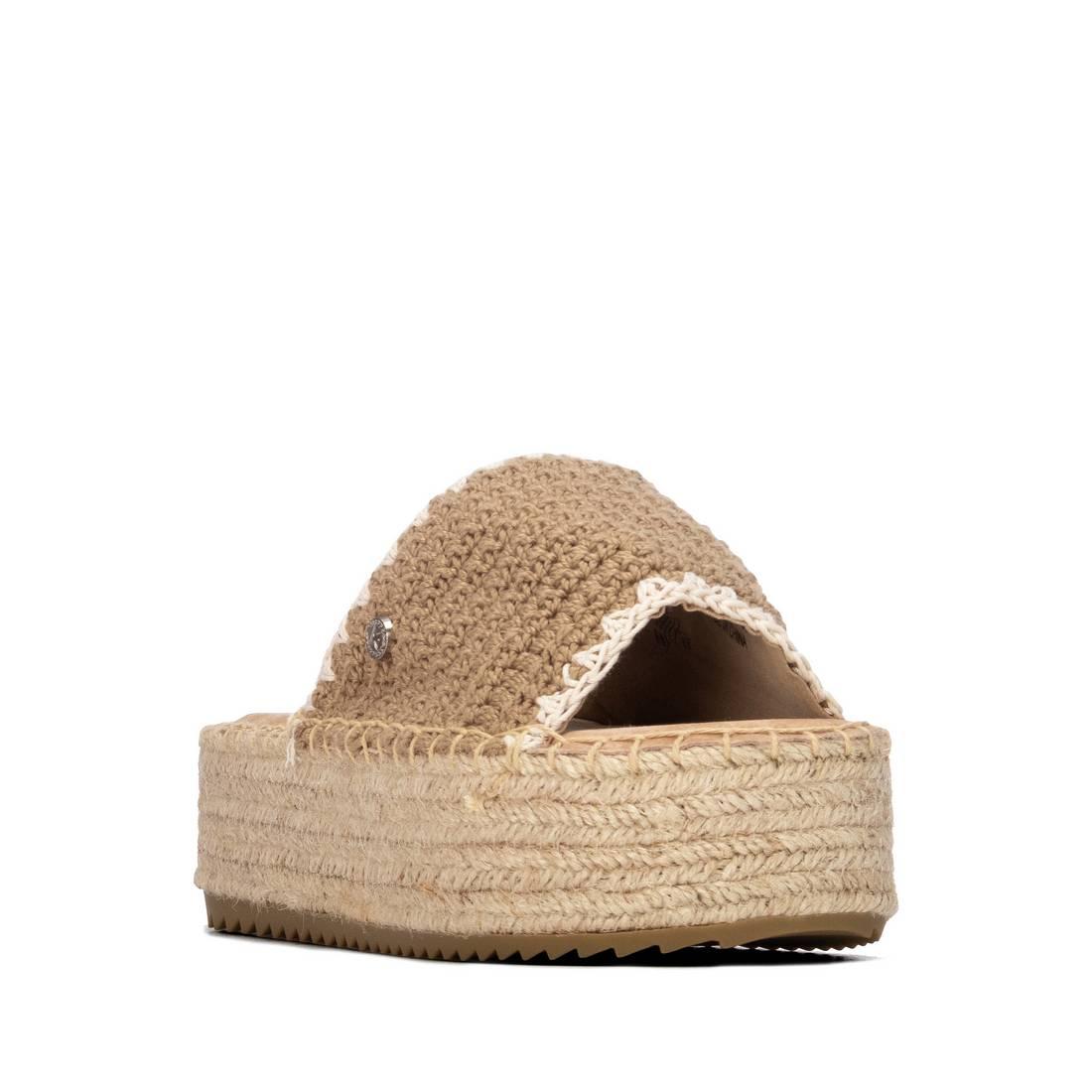 Sandalia plana para mujer Xti 14507901