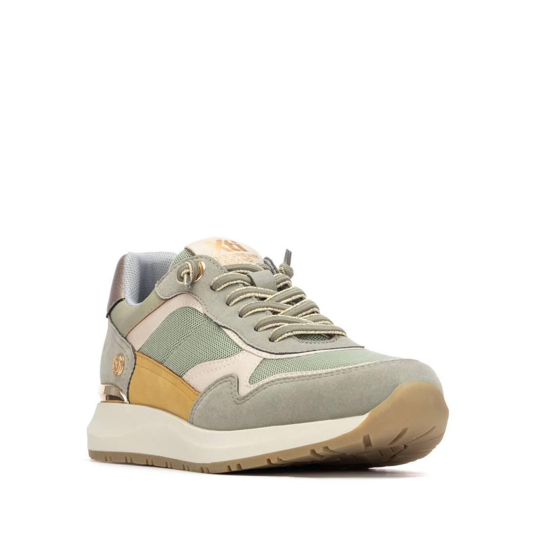 Zapatilla de mujer plano Xti 14520202
