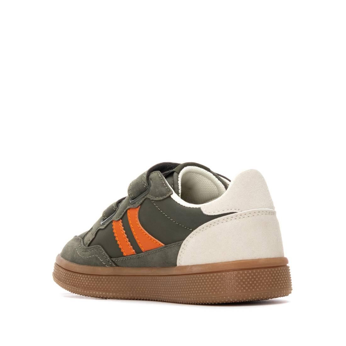 Zapatilla de niña plano Xti kids 15140801