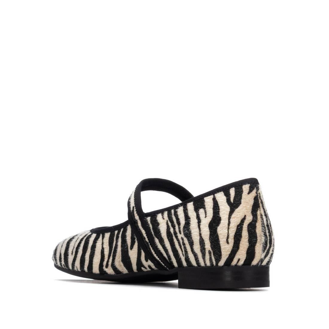 Zapato de mujer con tacón Carmela 16256106