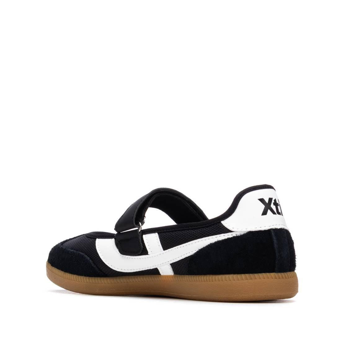 Zapatilla de mujer plano Xti 14505602