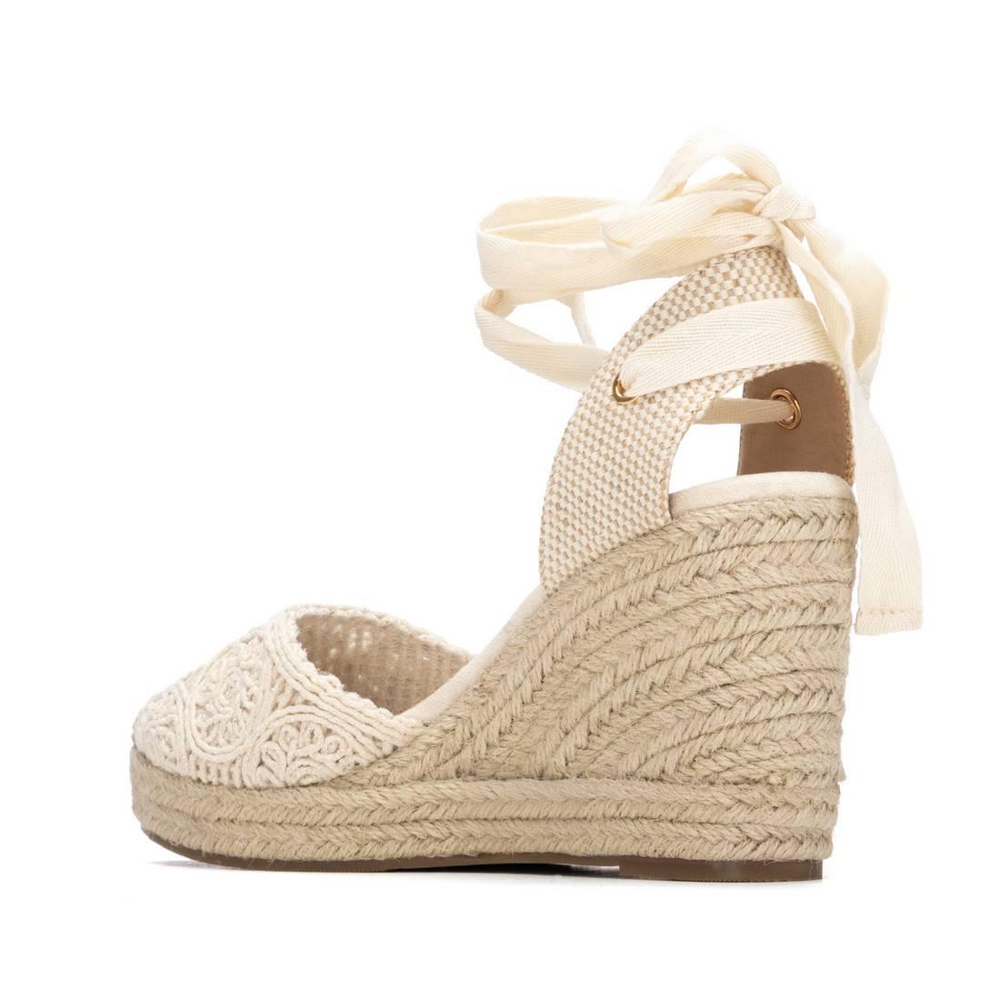 Zapato de mujer con cuña Xti 14534702