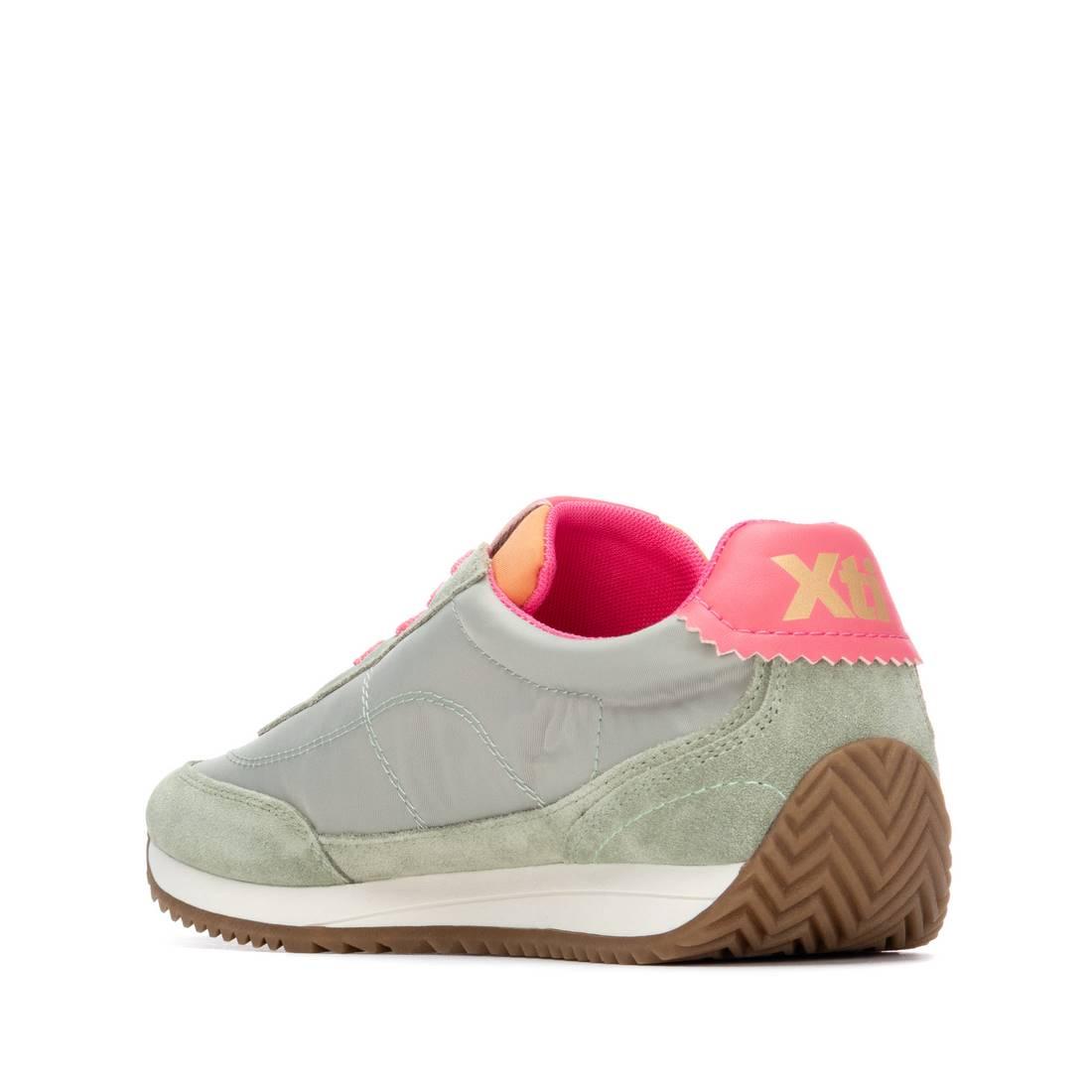 Zapatilla de mujer plano Xti 14520902